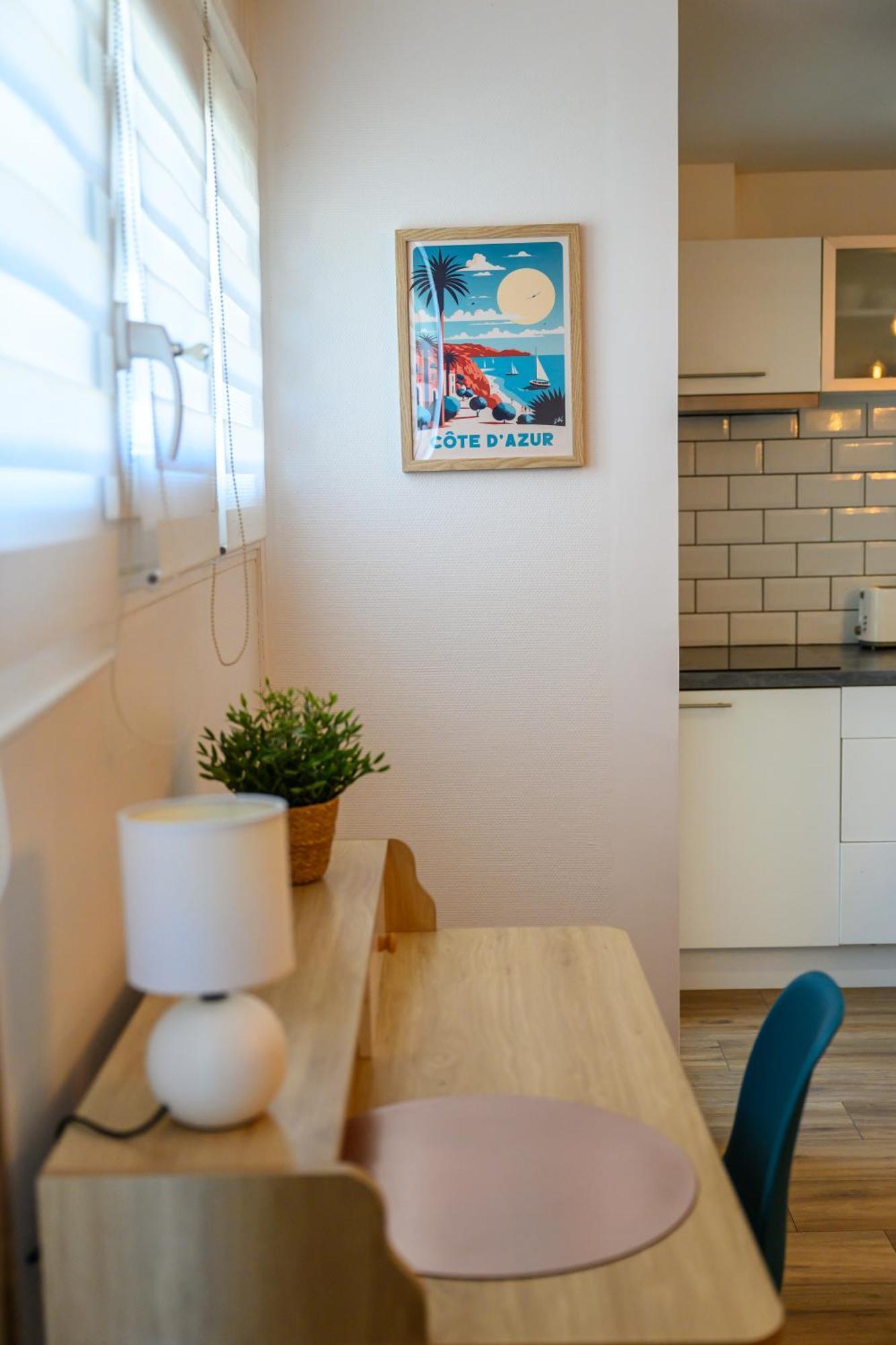 Grand Appartement Avec Balcon Hyper - Centre ตาร์บ ภายนอก รูปภาพ